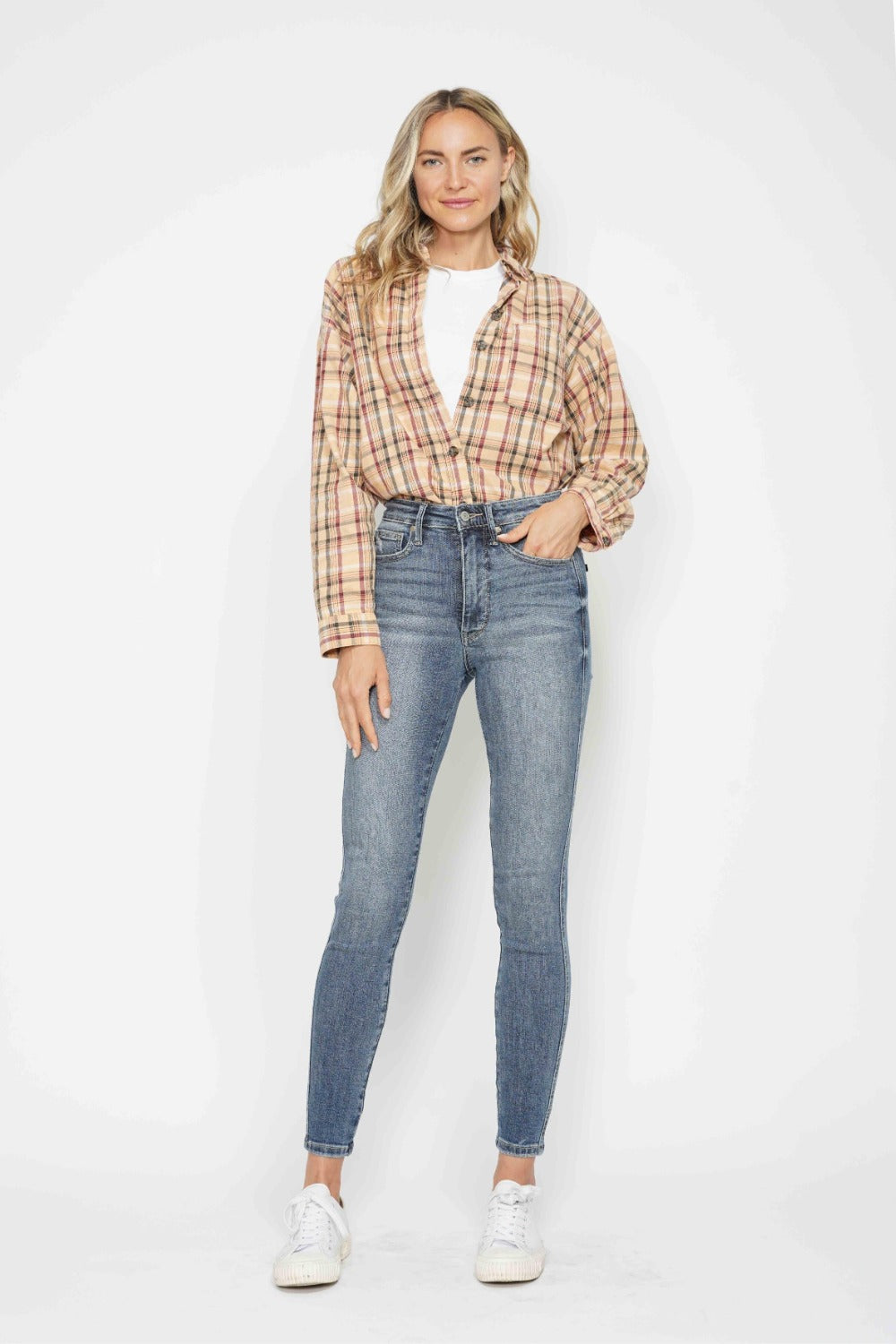 Judy Blue Contrast Wash Tummy Control Skinny Jeans - front view