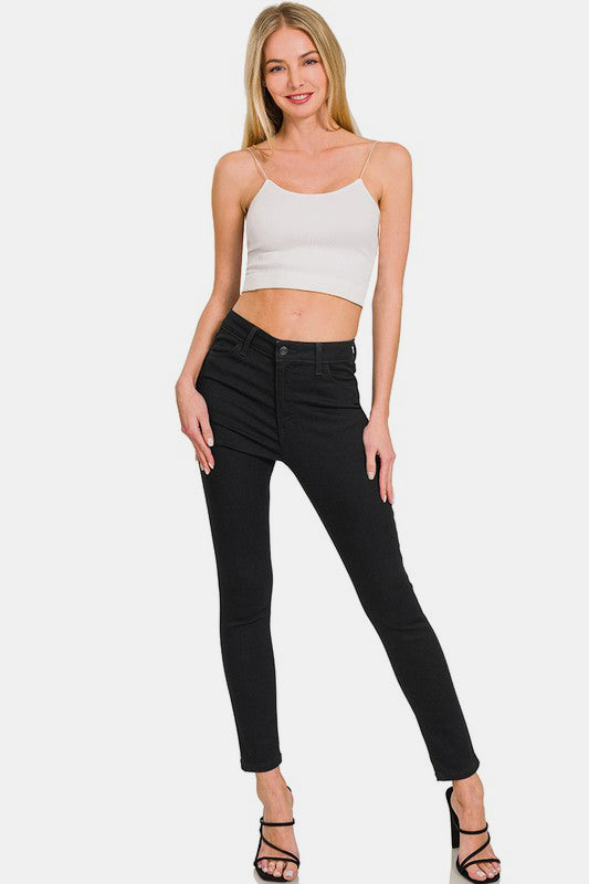 These Zenana high-waisted skinny jeans have a unique design and functional pockets that make it easy to wear them with a variety of tops. Slim-fit tailoring reveals curves, while high-waisted designs elongate the legs. Whether it's casual or formal, these pants will make you exude confidence. Front view